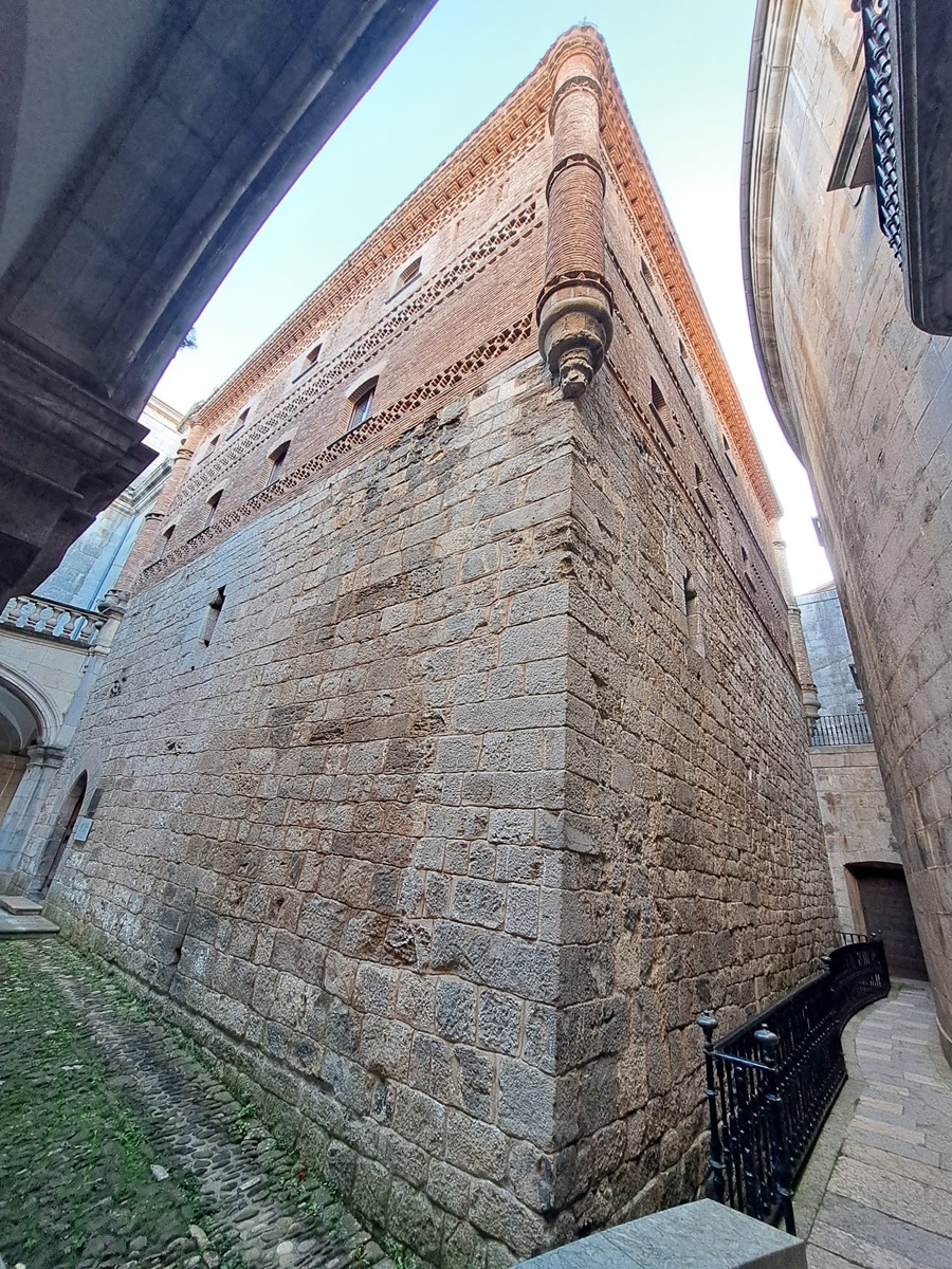 WhatsApp Image 2025-11-03 at 20.14.49.jpeg