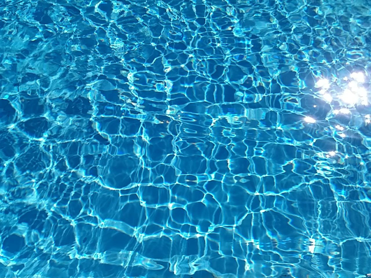 wasser-schwimmbad.jpg