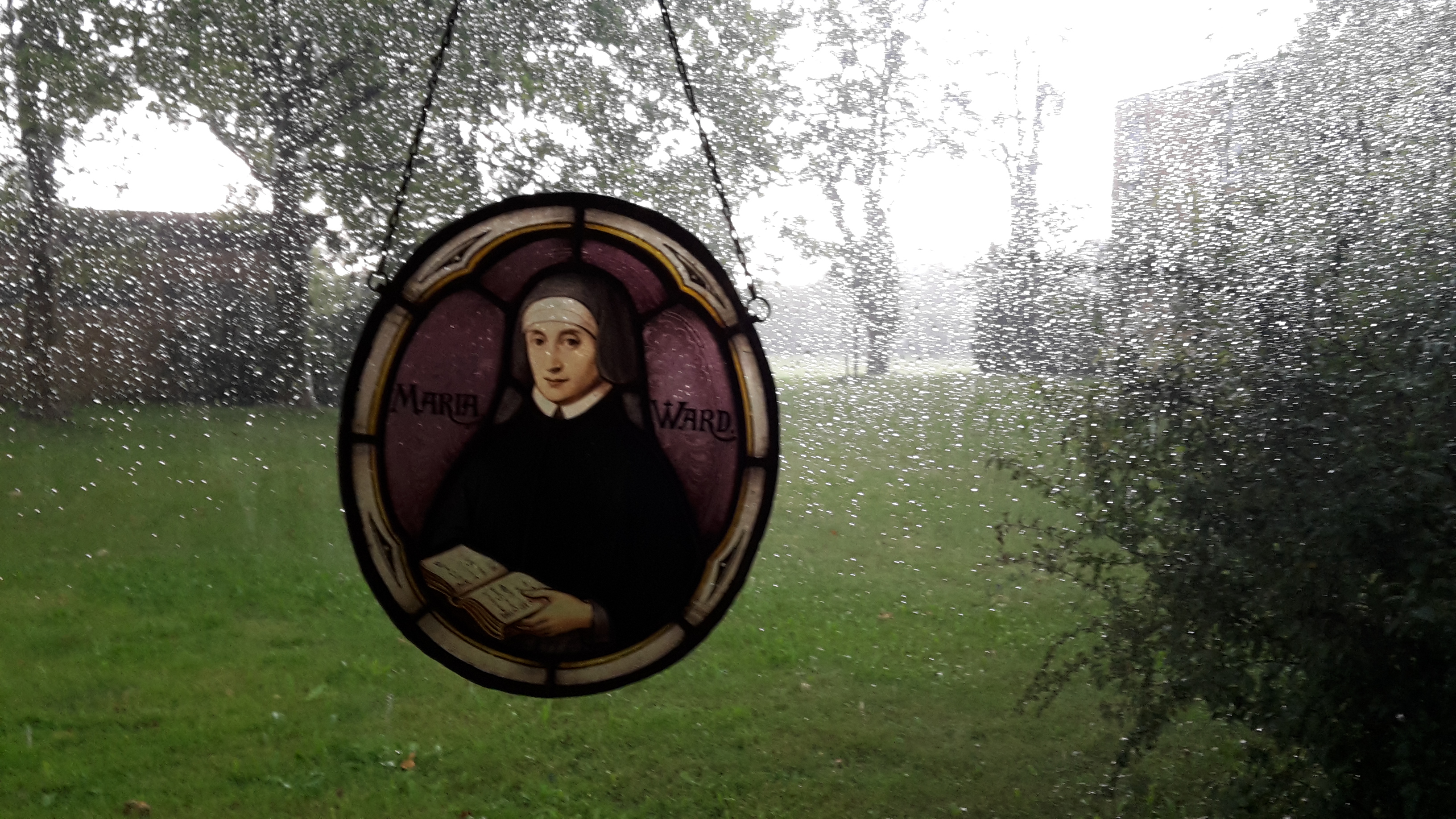 nymphenburg-mary-ward-bild-regen.jpg