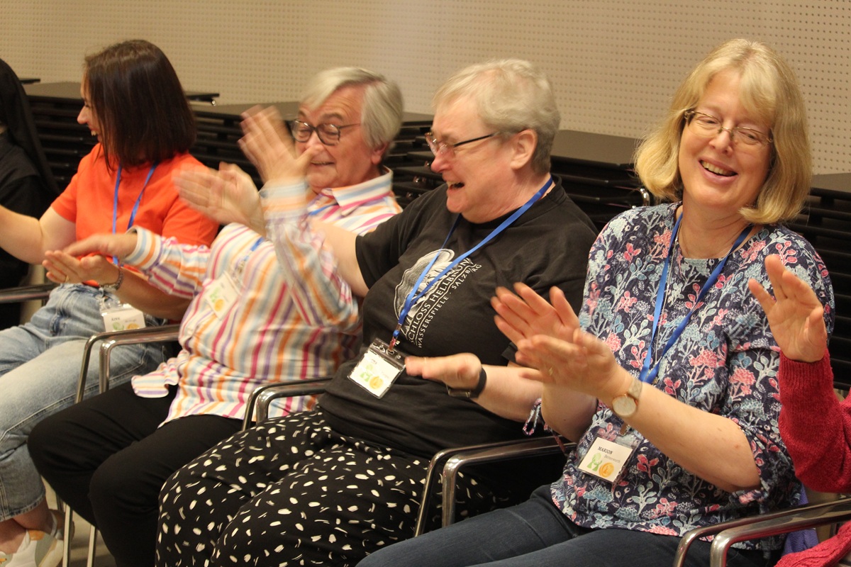 Klatschen ist gar nicht so einfach.JPG