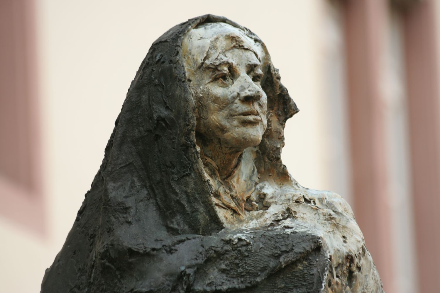 mary-ward-statue-mainz.jpg