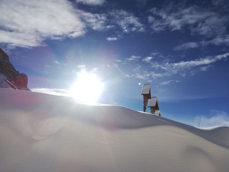 suedtirol-winter-wegkreuze.jpg