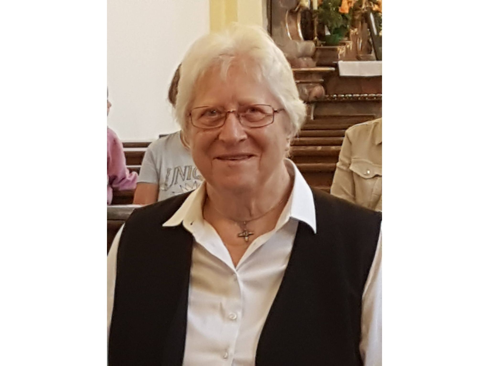 Sr. Hannelore Hertel_bearbeitet2.jpg
