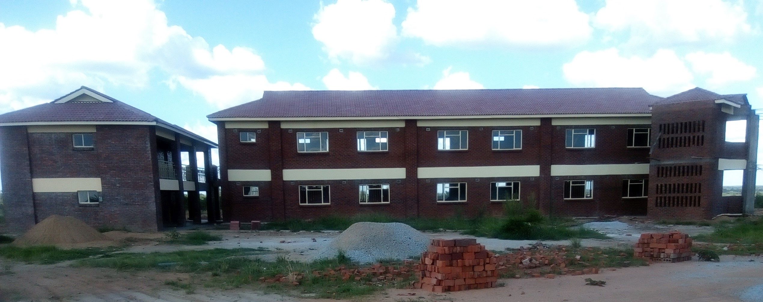 simbabwe-mary-ward-highschool-gebaeude.jpg