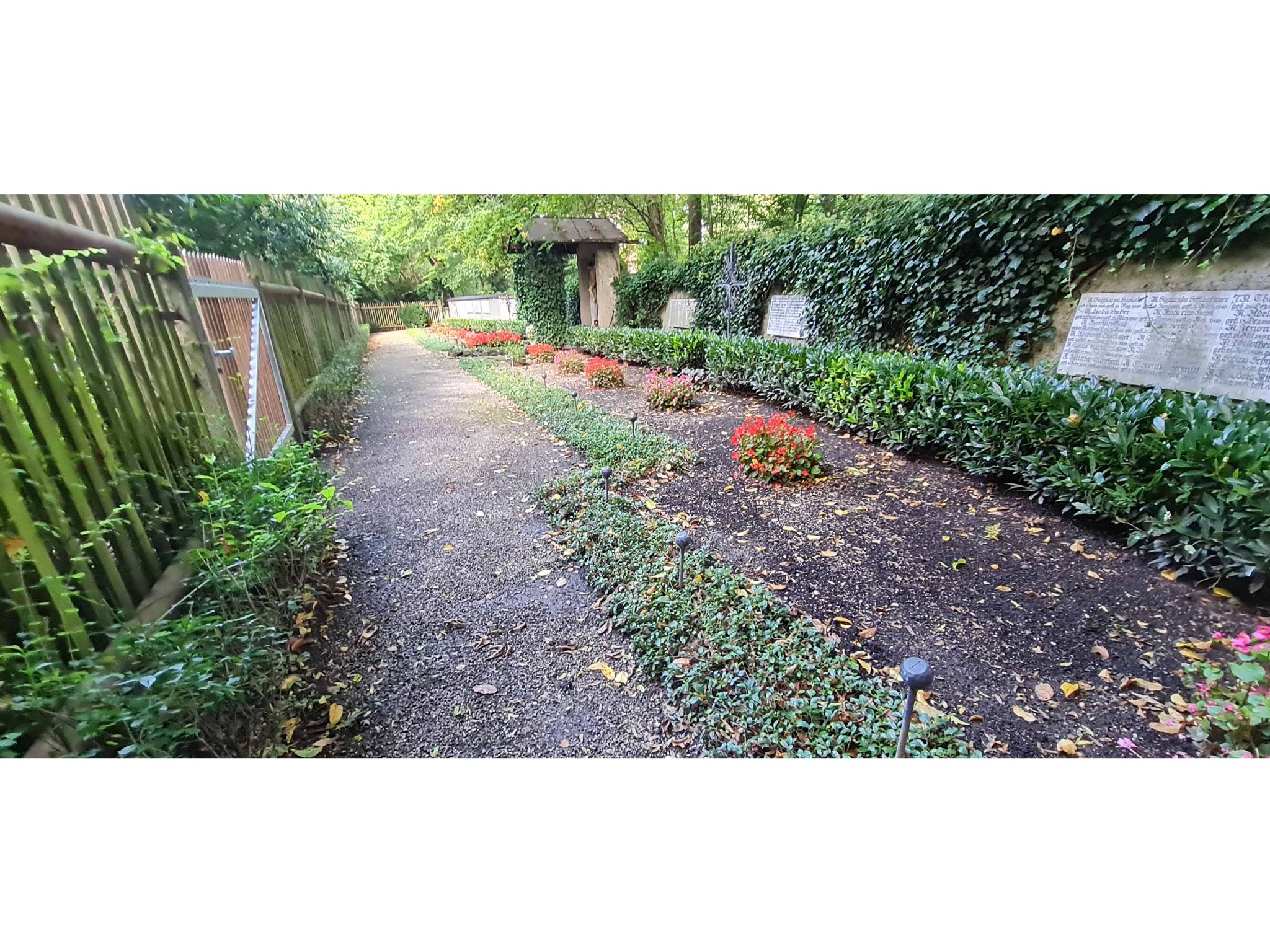 Pasing 5 - Friedhof im Park_bearbeitet.jpg