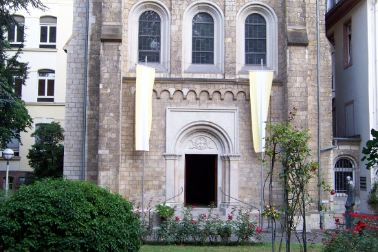 Kapelle_Mainz_aussen.jpg